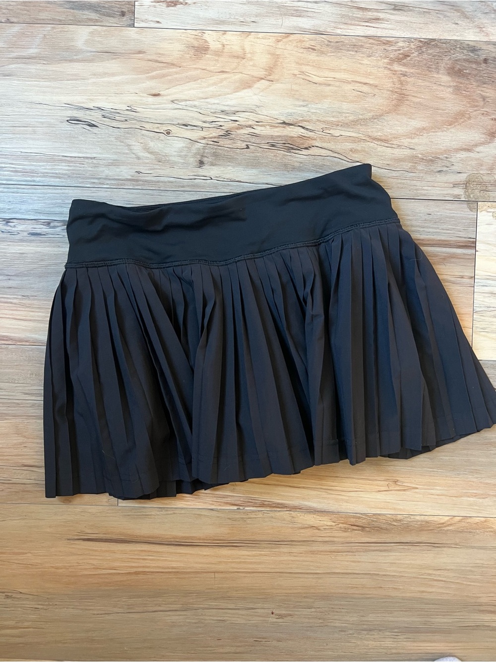 Lululemon Black Pleated Women’s tennis Skirt